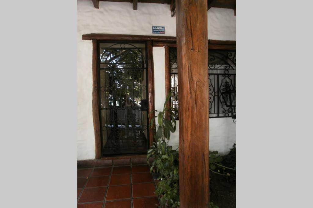 Casa Colonial En Salta Nueva Y Antiguaアパートメント エクステリア 写真